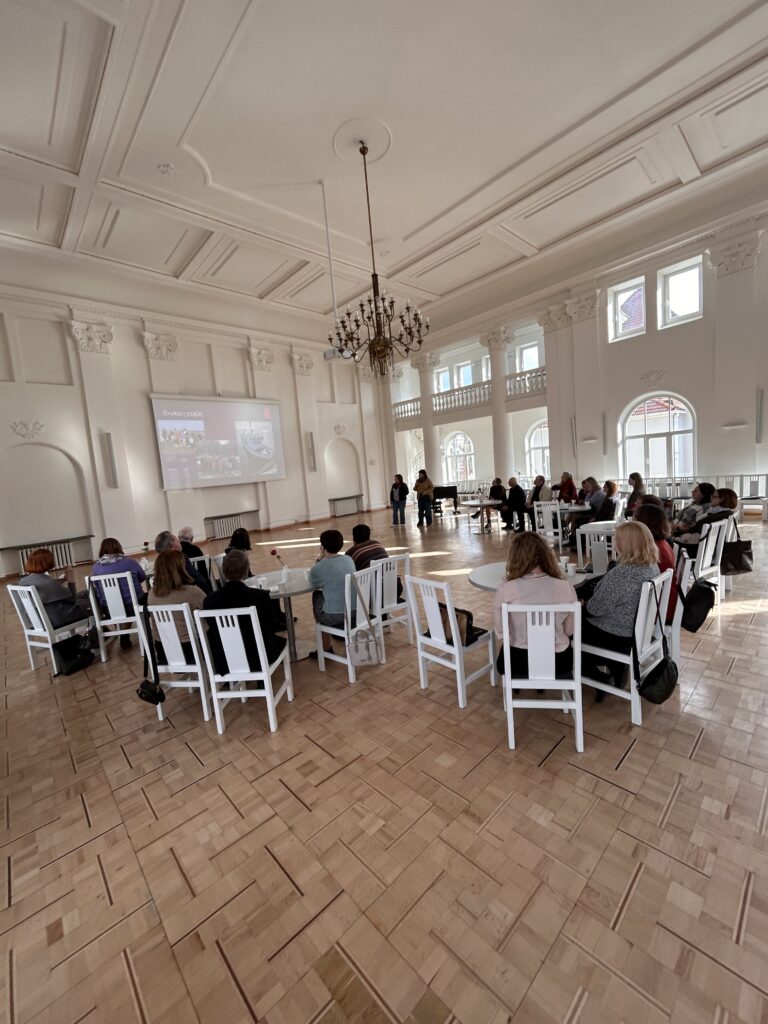 Šeimų bendruomenių, judėjimų ir grupių popietė