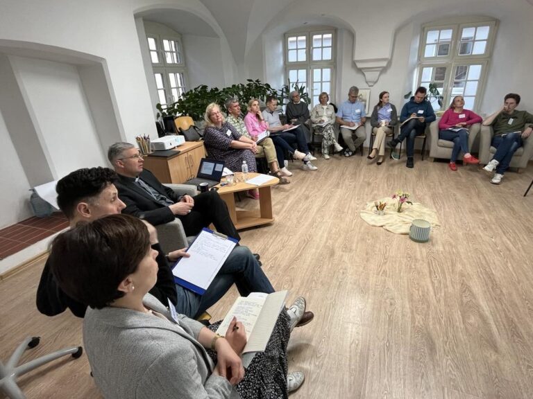 Kviečiame į Sužadėtinių grupių vadovų mokymus 2026 – 2027